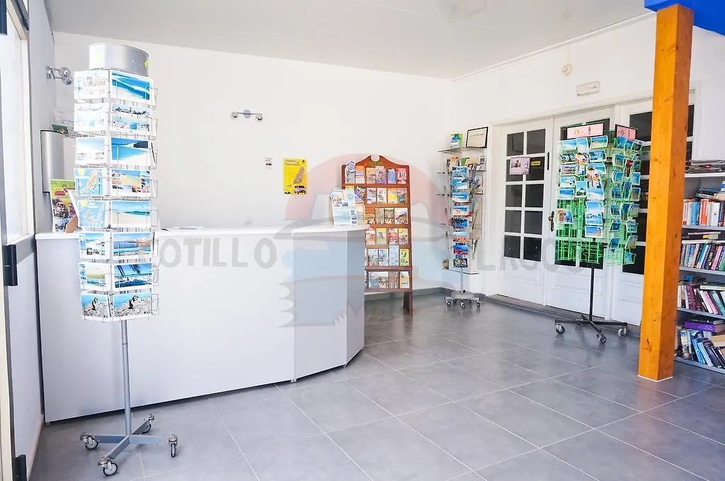 Cotillo Lagos 0*,